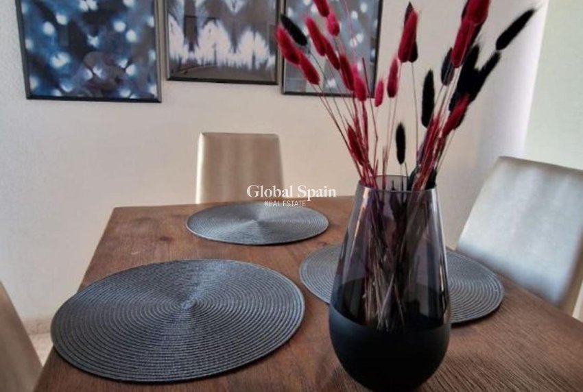 Resale - APARTMENT -
TORREVIEJA - Playa de los Locos