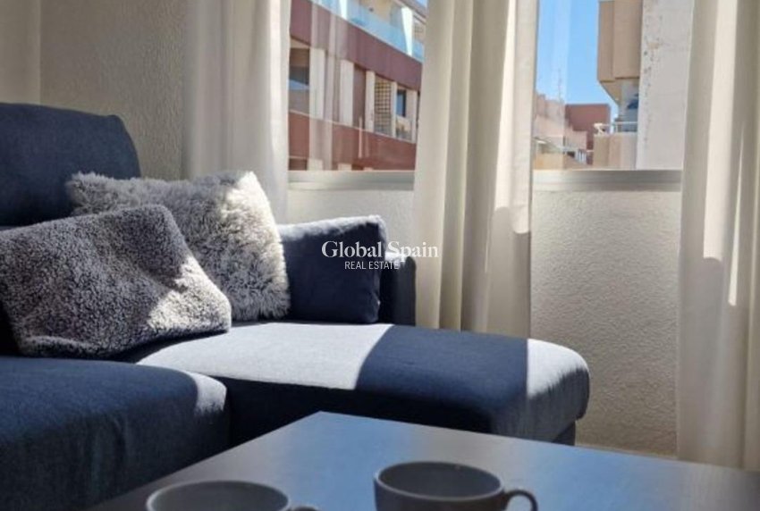 Resale - APARTMENT -
TORREVIEJA - Playa de los Locos