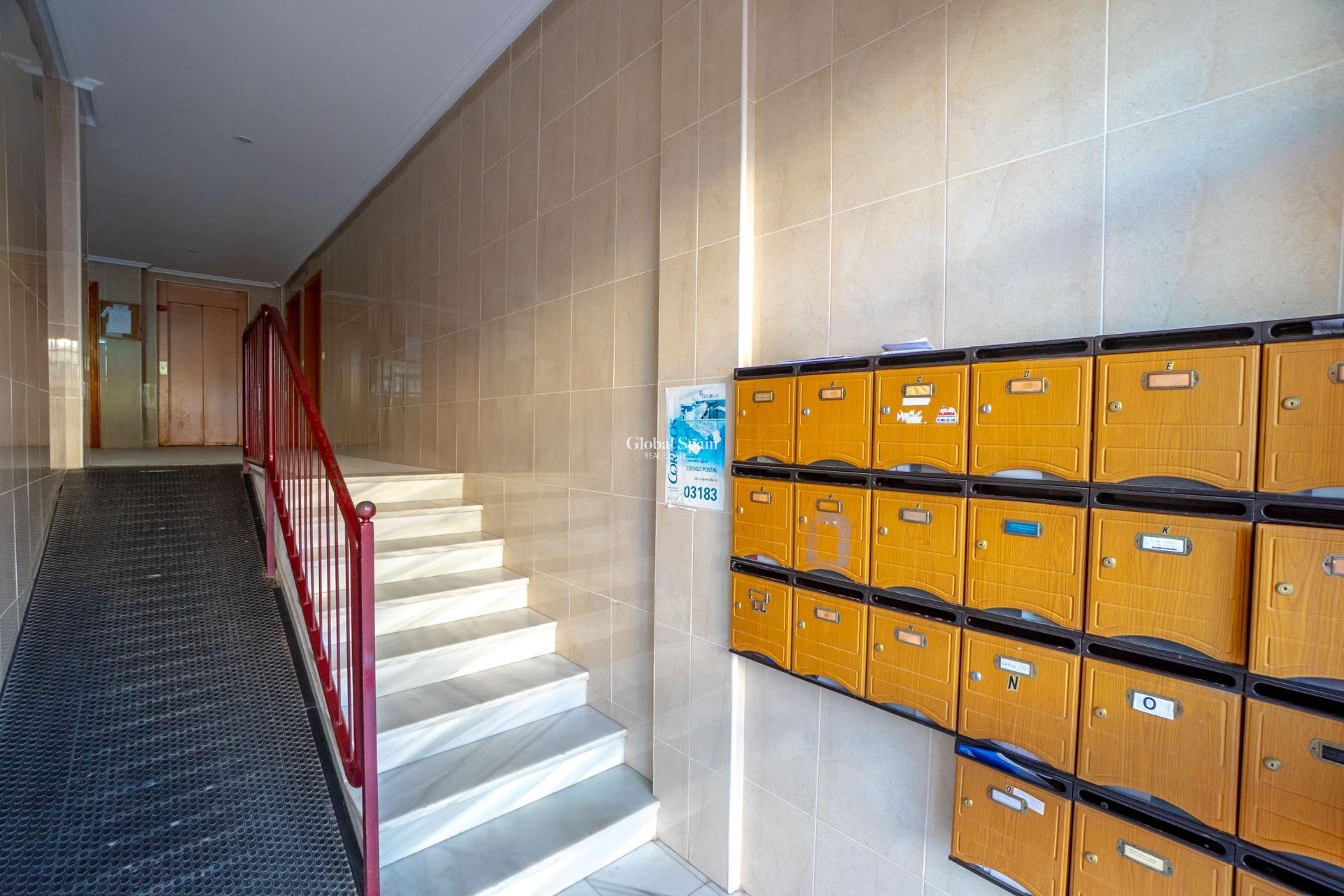 Resale - APARTMENT -
TORREVIEJA - Playa de los Locos