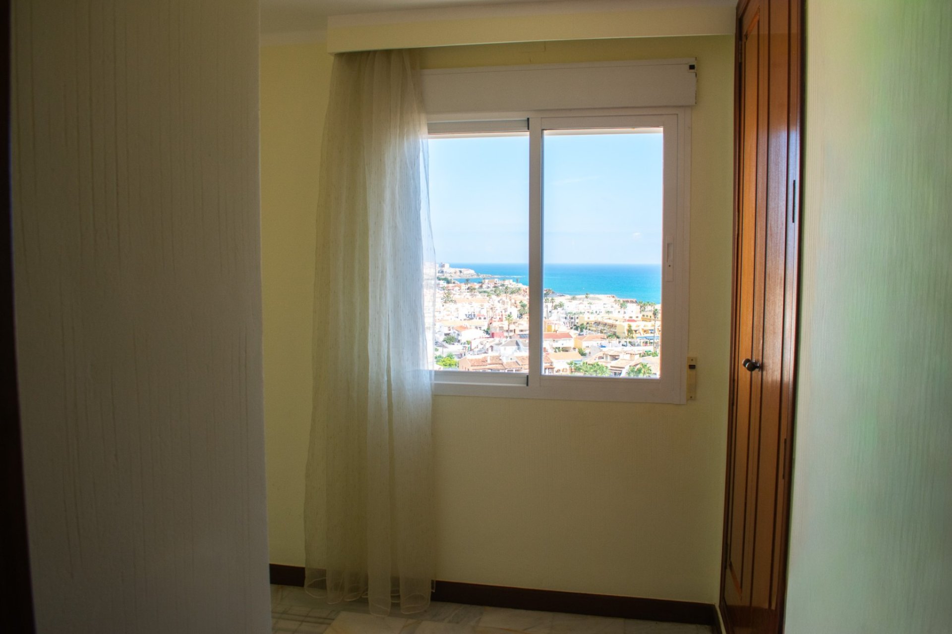Resale - APARTMENT -
TORREVIEJA - Playa de los Locos