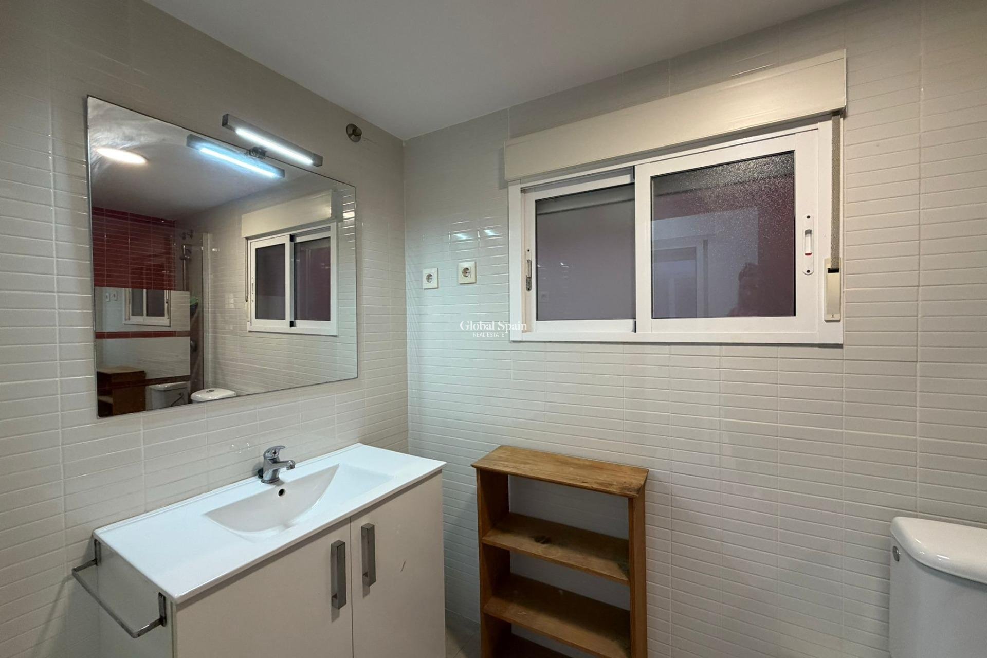 Resale - APARTMENT -
TORREVIEJA - Playa de los Locos