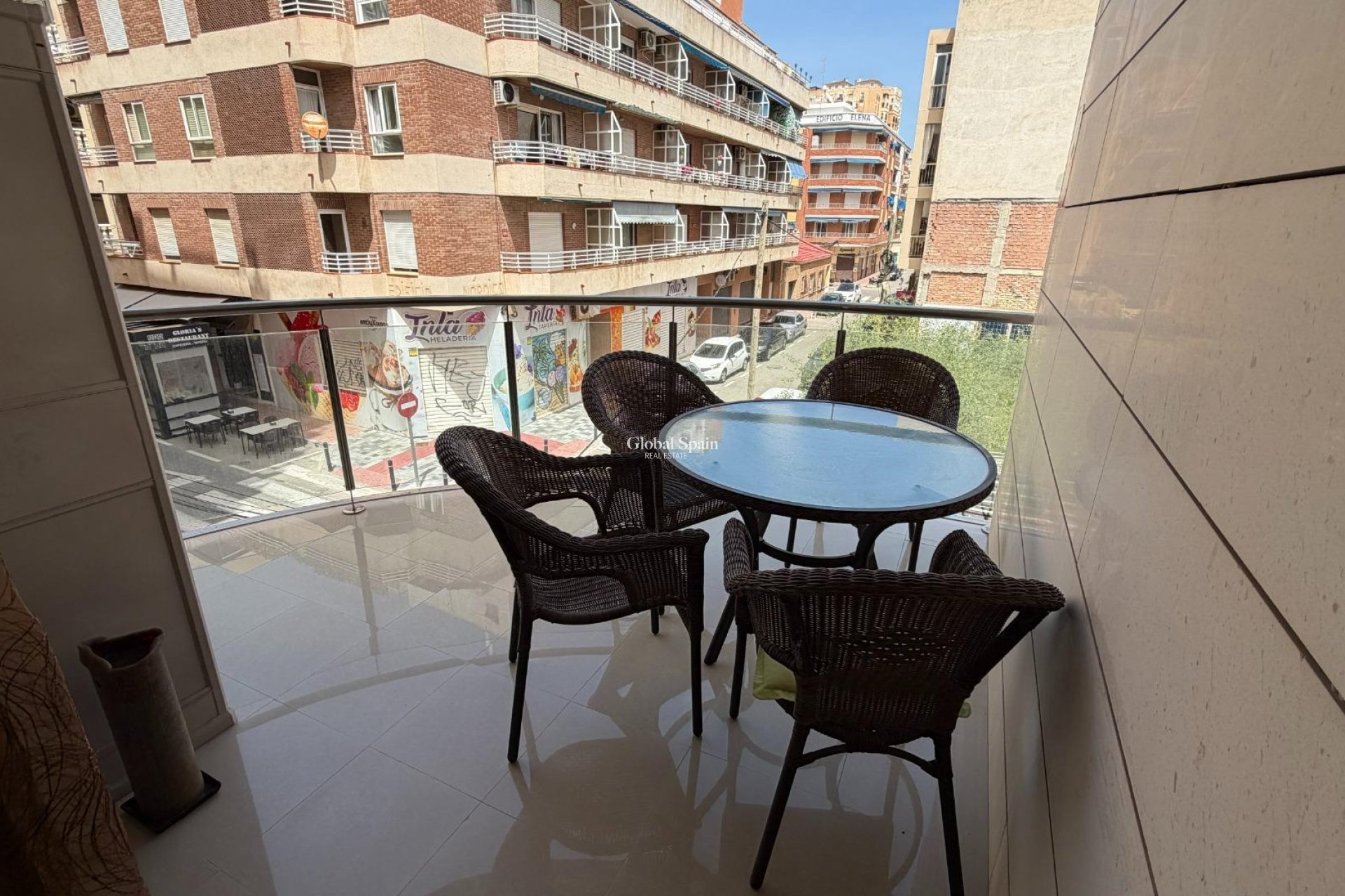 Resale - APARTMENT -
TORREVIEJA - Playa de los Locos