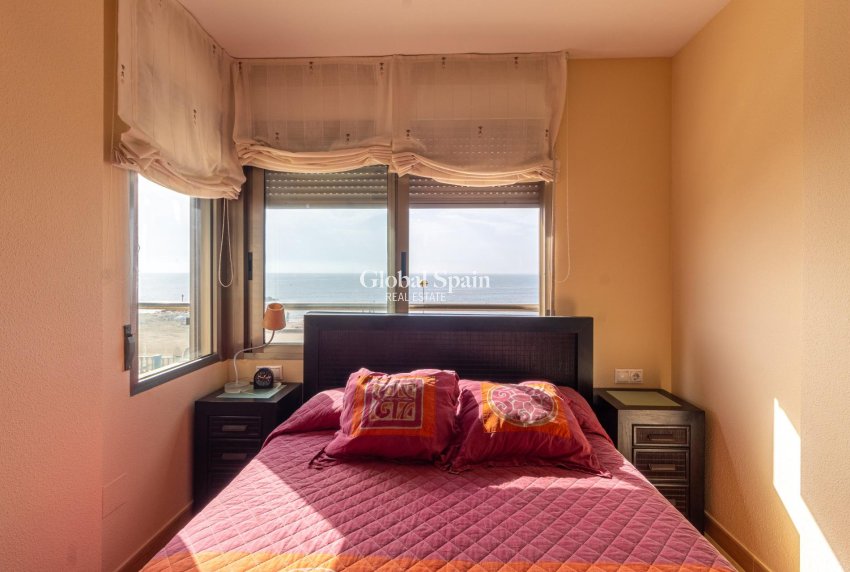 Resale - APARTMENT -
TORREVIEJA - Playa de los locos