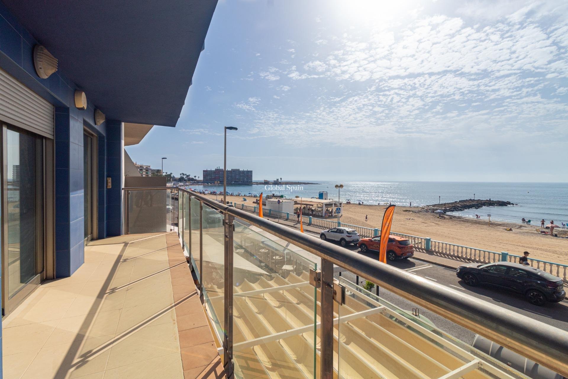 Resale - APARTMENT -
TORREVIEJA - Playa de los locos