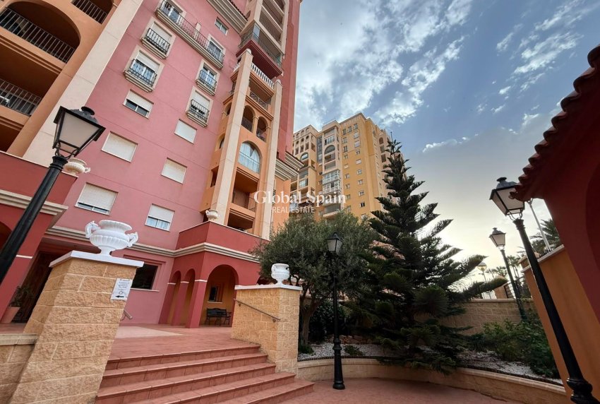 Resale - APARTMENT -
TORREVIEJA - Playa de los Locos