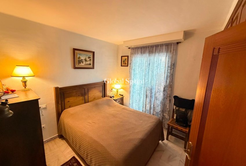Resale - APARTMENT -
TORREVIEJA - Playa de los Locos