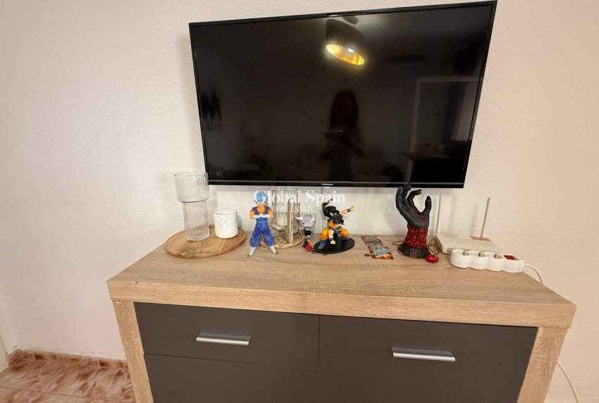 Resale - APARTMENT -
TORREVIEJA - Playa de los Locos
