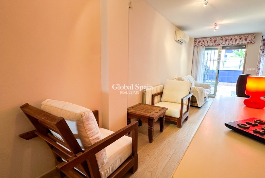 Resale - APARTMENT -
TORREVIEJA - Playa de los Locos