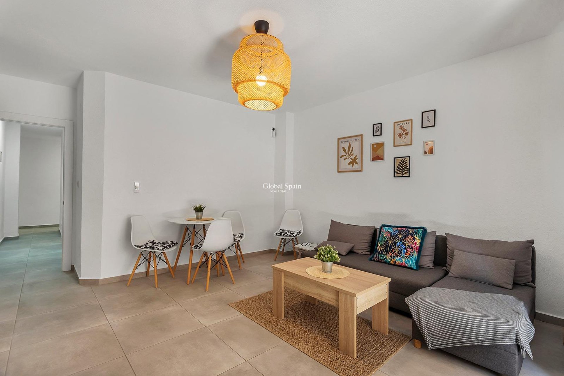 Resale - APARTMENT -
TORREVIEJA - Playa de los Locos