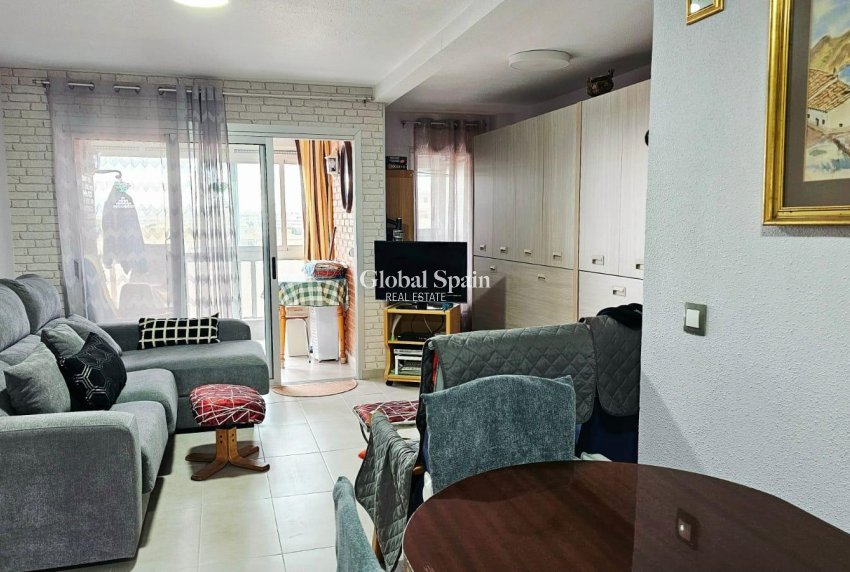 Resale - APARTMENT -
TORREVIEJA - Playa De Los Náufragos