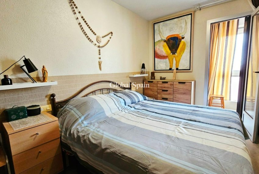 Resale - APARTMENT -
TORREVIEJA - Playa De Los Náufragos