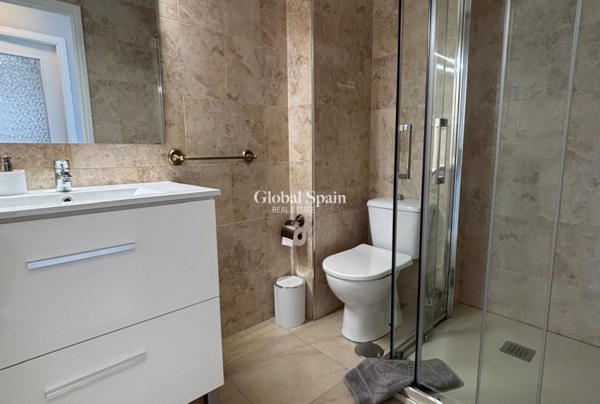 Resale - APARTMENT -
TORREVIEJA - Playa De Los Náufragos