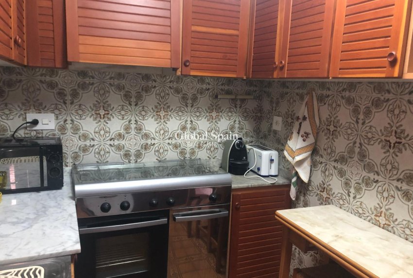 Resale - APARTMENT -
TORREVIEJA - Playa De Los Náufragos