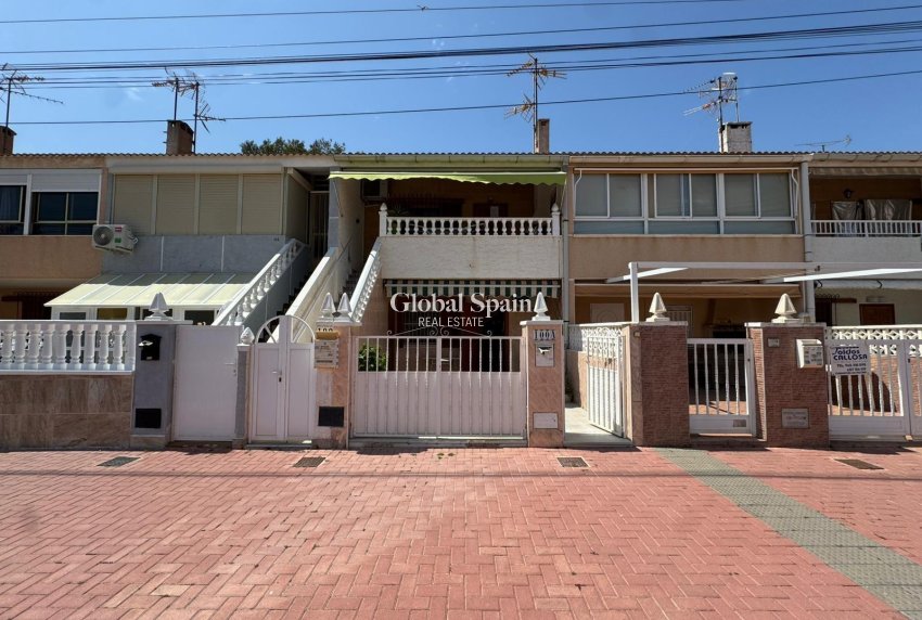 Resale - APARTMENT -
TORREVIEJA - Playa de los Naufragos