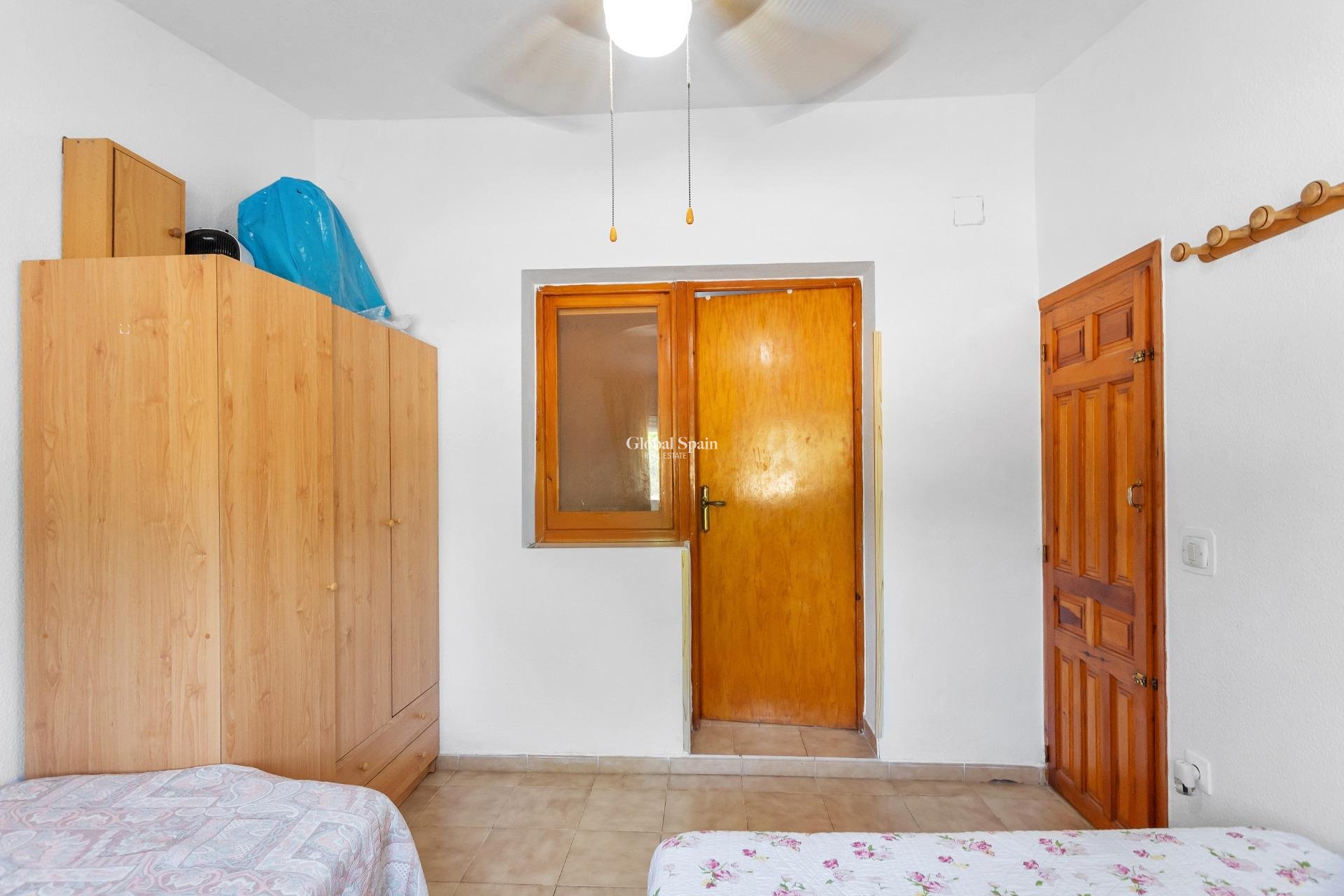 Resale - APARTMENT -
TORREVIEJA - Playa de los Naufragos