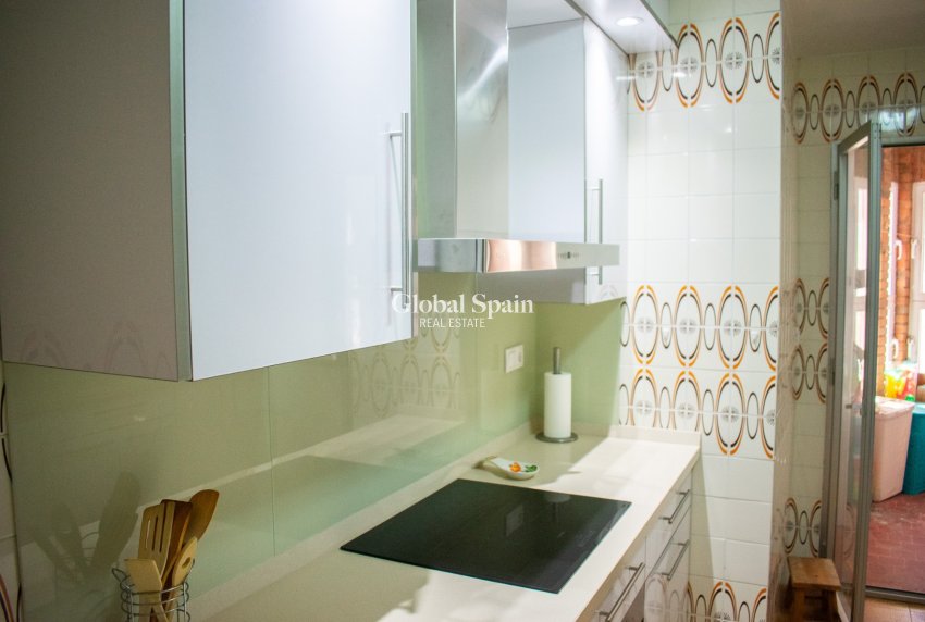 Resale - APARTMENT -
TORREVIEJA - Playa del Cura