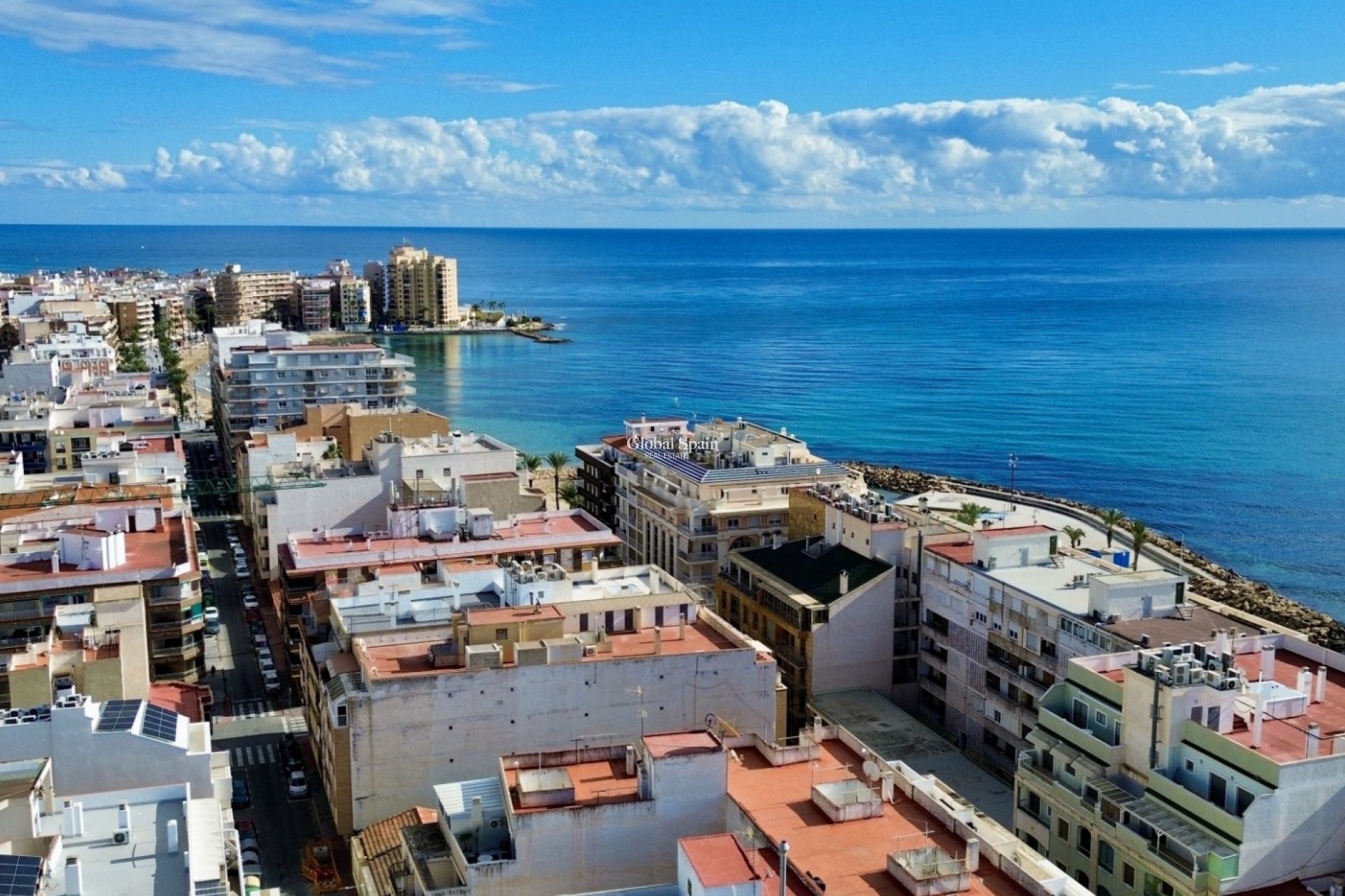 Resale - Apartment -
TORREVIEJA - Playa del Cura