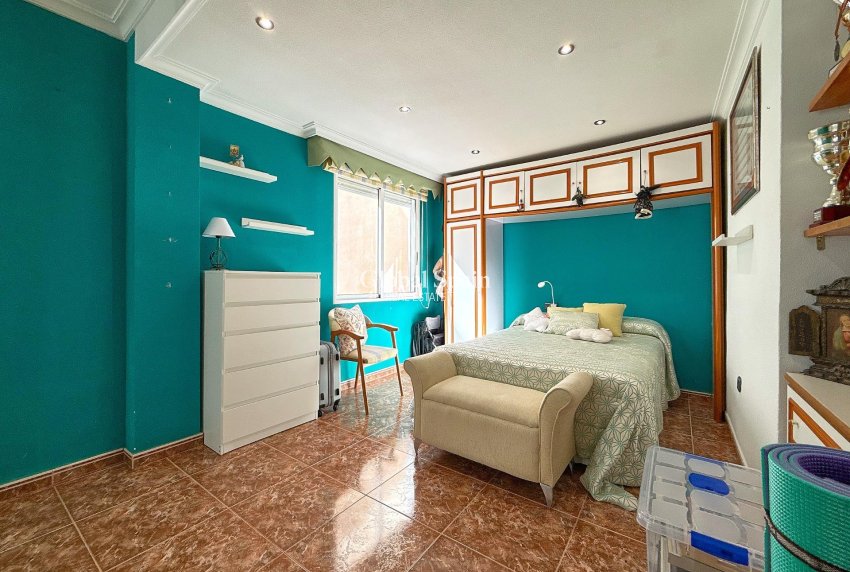 Resale - Apartment -
TORREVIEJA - Playa del cura