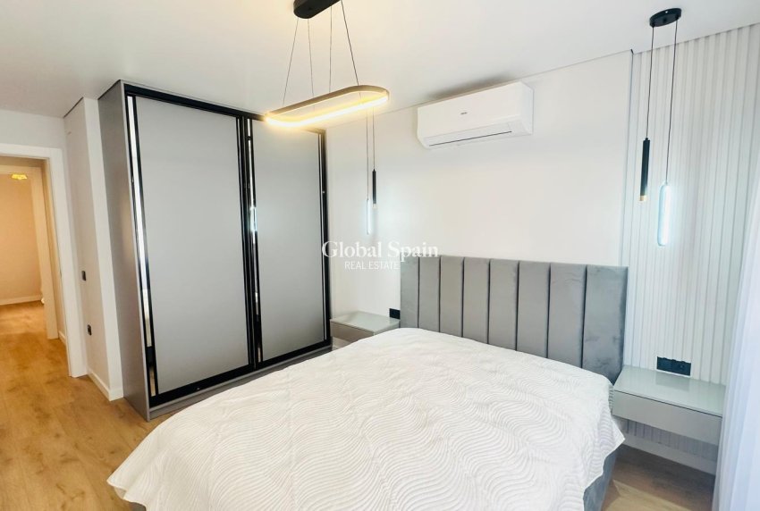 Resale - APARTMENT -
TORREVIEJA - Playa del Cura