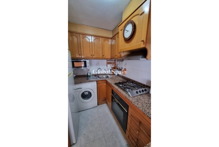 Resale - APARTMENT -
TORREVIEJA - Playa del Cura