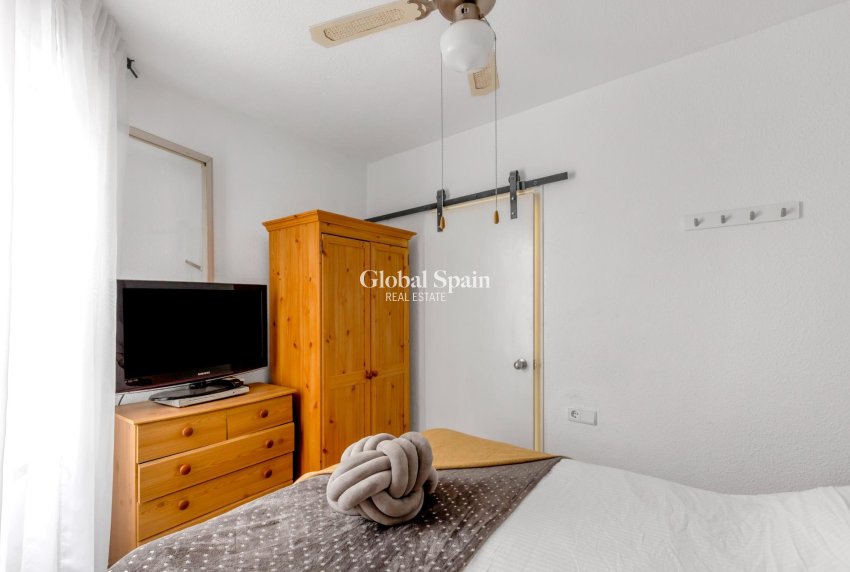 Resale - APARTMENT -
TORREVIEJA - Playa del Cura