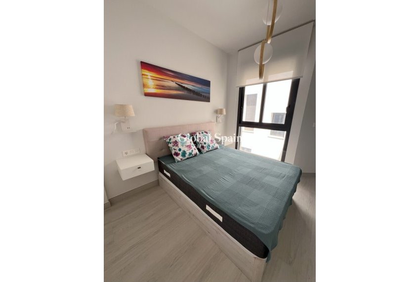 Resale - APARTMENT -
TORREVIEJA - Playa del Cura