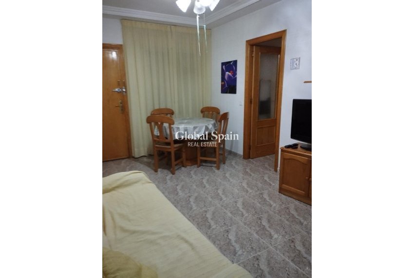 Resale - APARTMENT -
TORREVIEJA - Playa del Cura