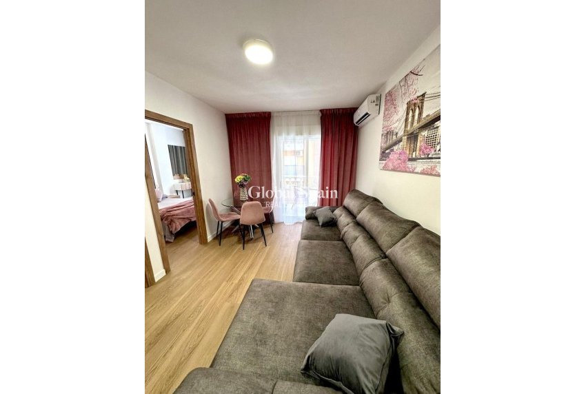 Resale - APARTMENT -
TORREVIEJA - Playa del Cura
