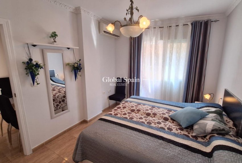 Resale - APARTMENT -
TORREVIEJA - Playa del Cura