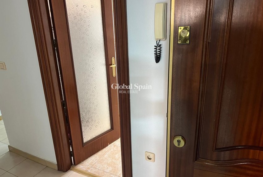 Resale - APARTMENT -
TORREVIEJA - Playa del Cura