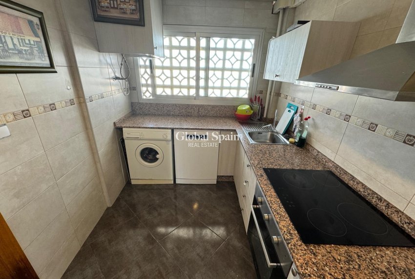 Resale - APARTMENT -
TORREVIEJA - Playa del Cura