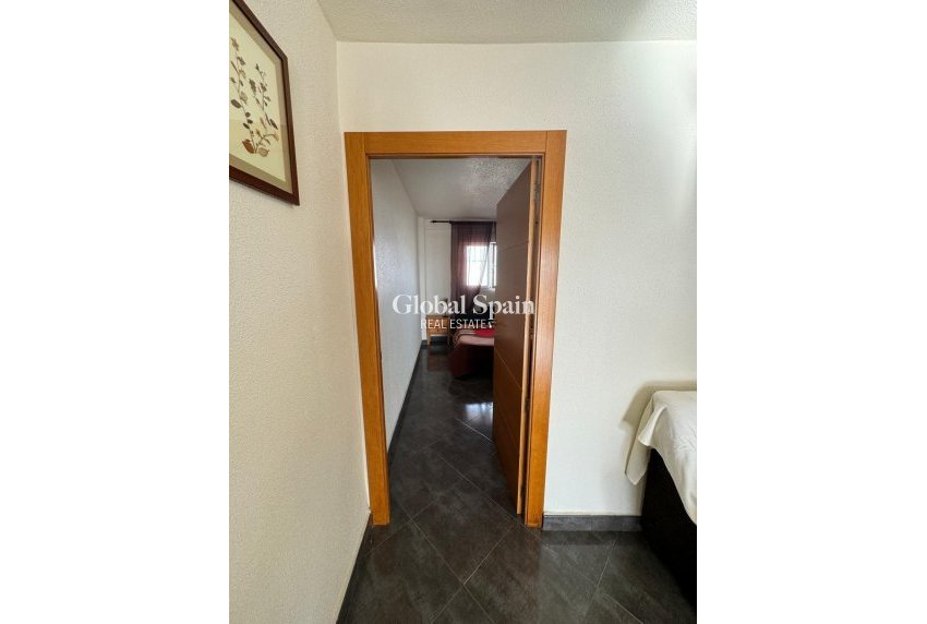 Resale - APARTMENT -
TORREVIEJA - Playa del Cura