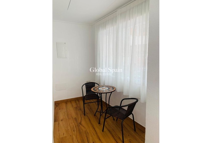 Resale - APARTMENT -
TORREVIEJA - Playa del Cura