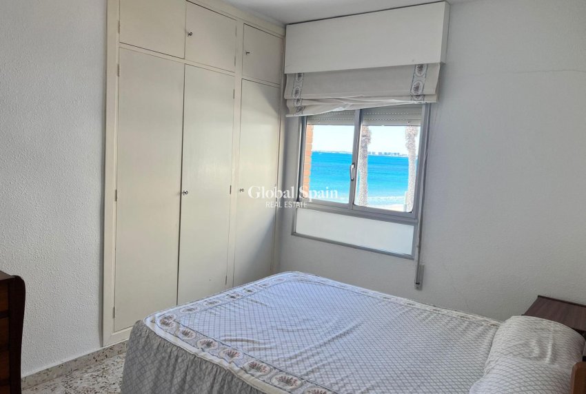 Resale - APARTMENT -
TORREVIEJA - Playa del Cura