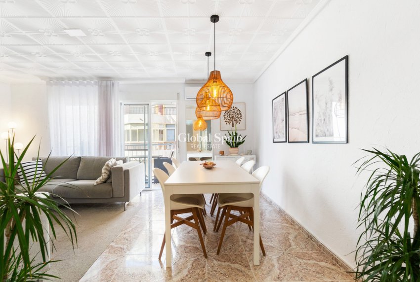 Resale - APARTMENT -
TORREVIEJA - Playa del Cura