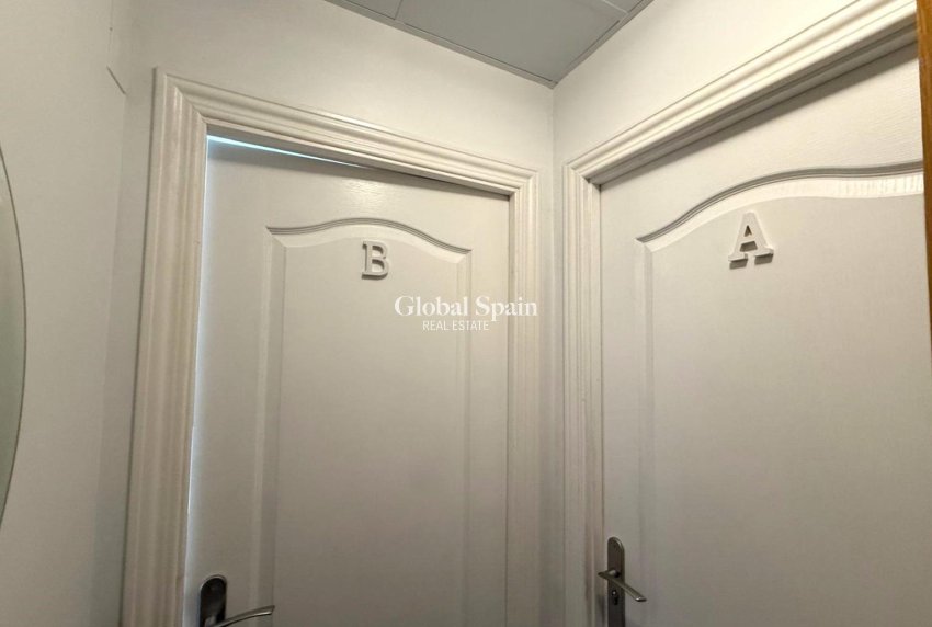 Resale - APARTMENT -
TORREVIEJA - Playa del Cura