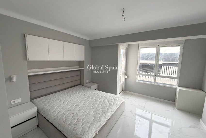 Resale - APARTMENT -
TORREVIEJA - Playa del Cura