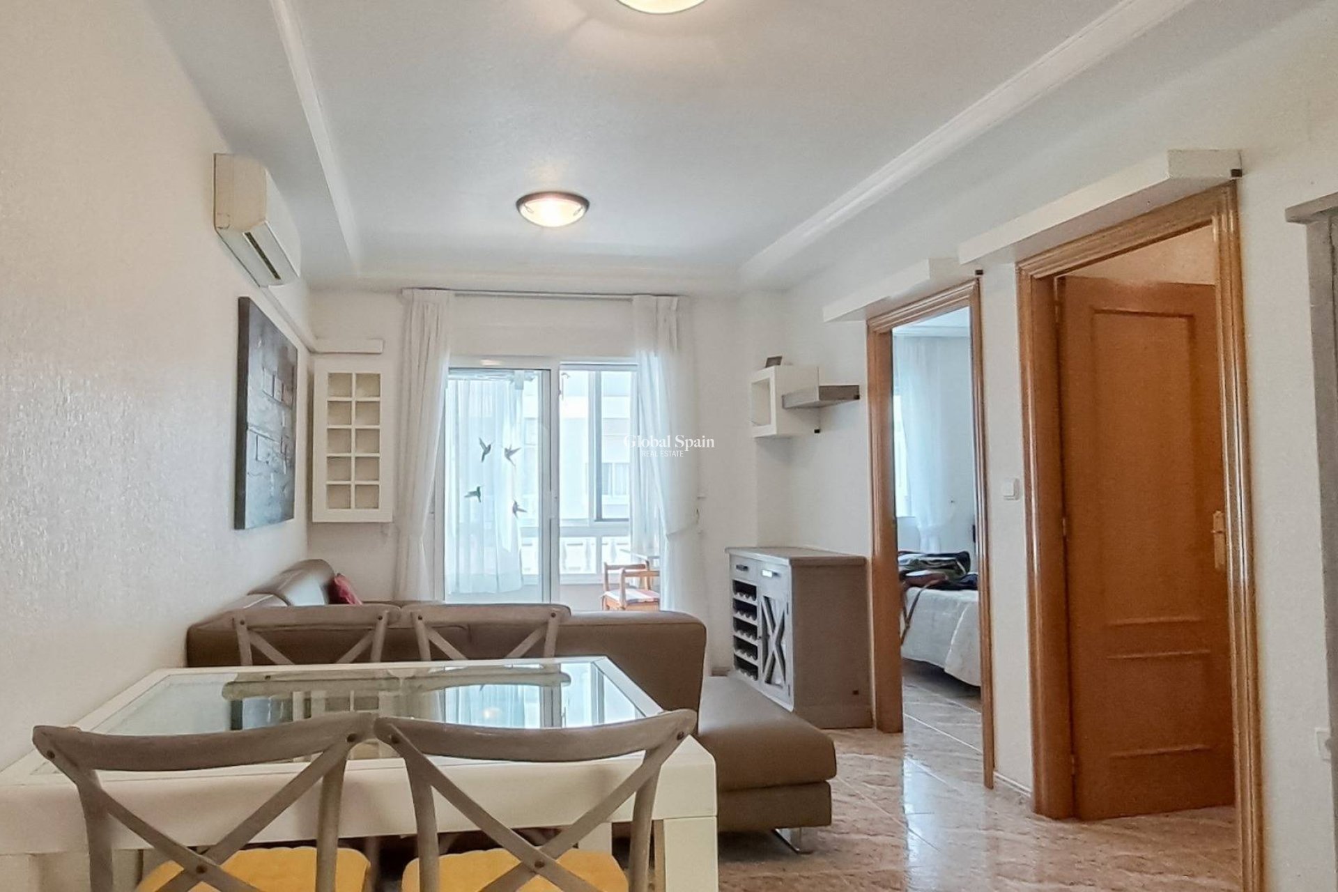 Resale - APARTMENT -
TORREVIEJA - Playa del Cura