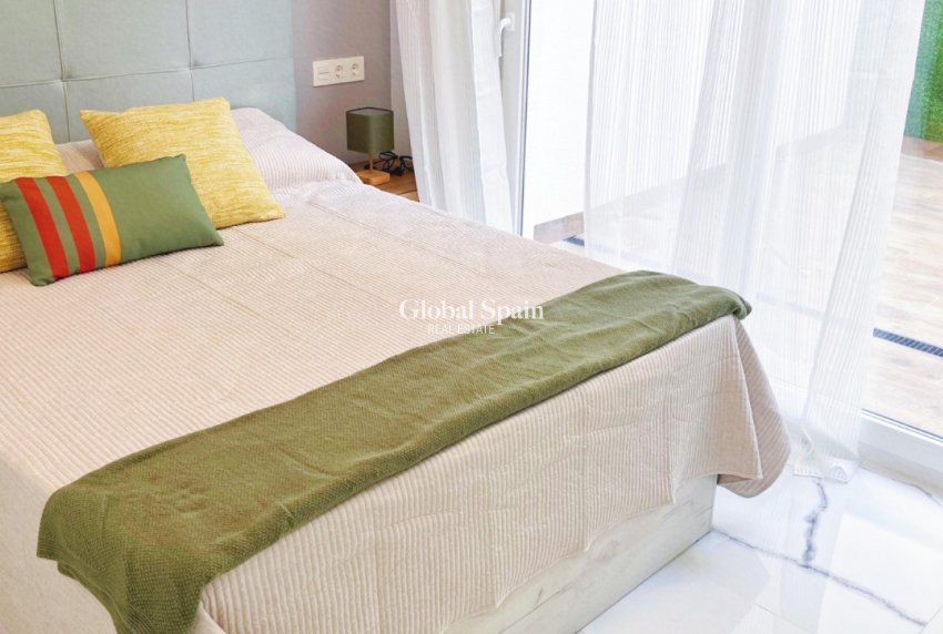 Resale - APARTMENT -
TORREVIEJA - Playa del Cura