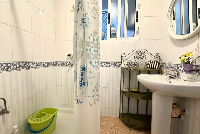 Resale - APARTMENT -
TORREVIEJA - Playa del Cura