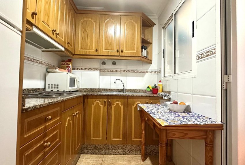 Resale - APARTMENT -
TORREVIEJA - Playa del Cura