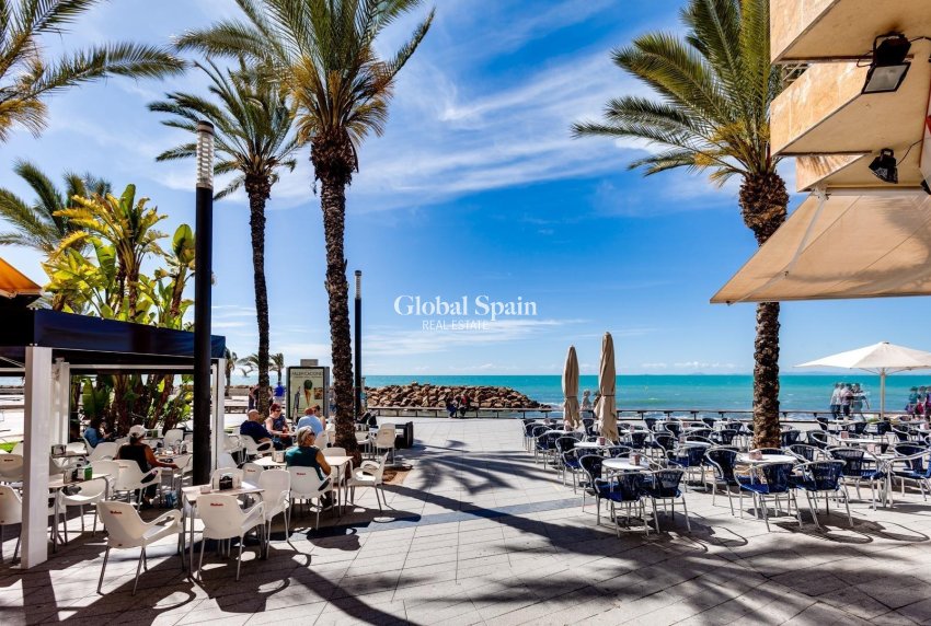 Resale - APARTMENT -
TORREVIEJA - Playa del Cura