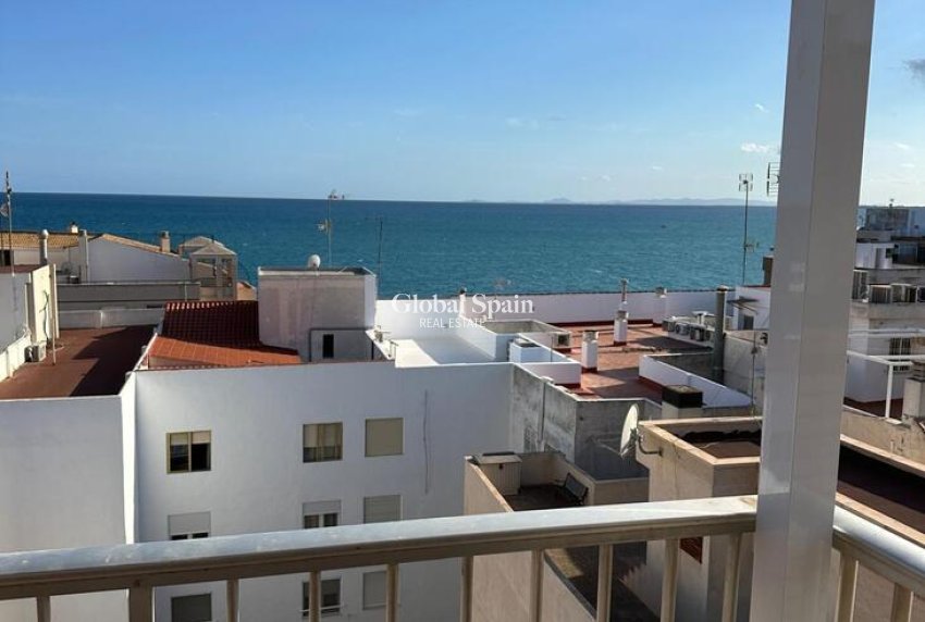 Resale - APARTMENT -
TORREVIEJA - Playa del Cura