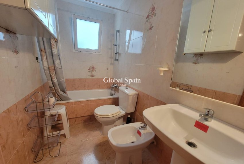 Resale - APARTMENT -
TORREVIEJA - Playa del Cura