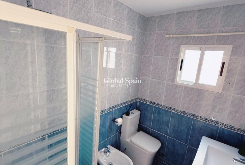 Resale - APARTMENT -
TORREVIEJA - Playa del Cura