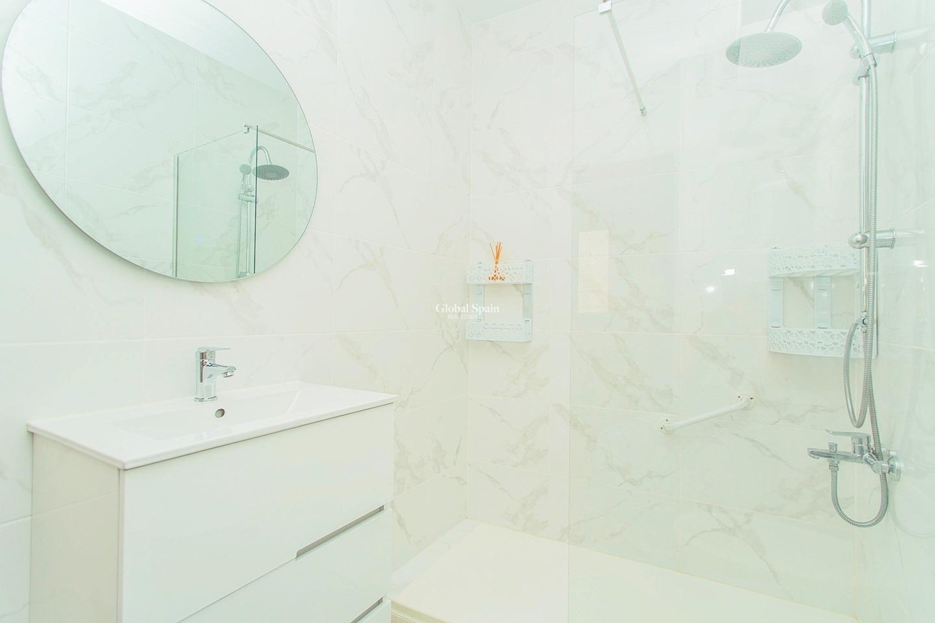 Resale - APARTMENT -
TORREVIEJA - Playa del Cura