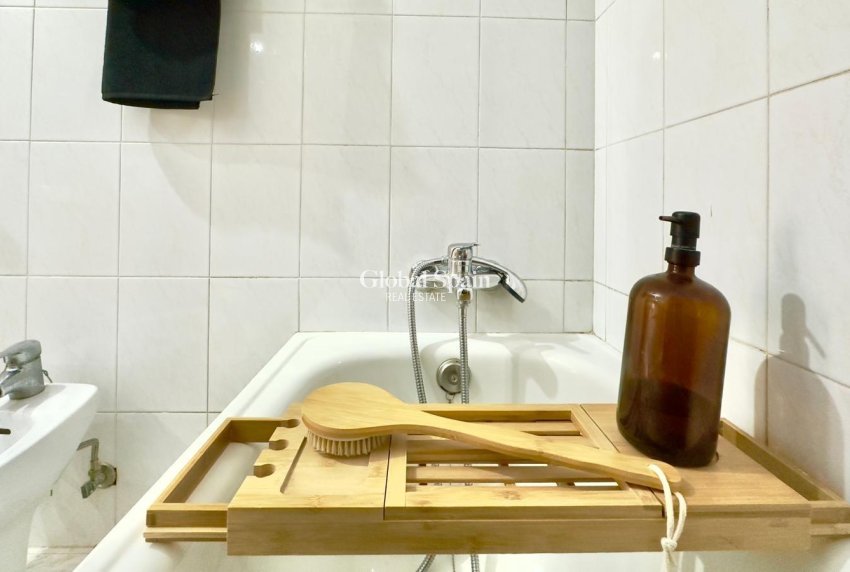 Resale - APARTMENT -
TORREVIEJA - Playa del Cura