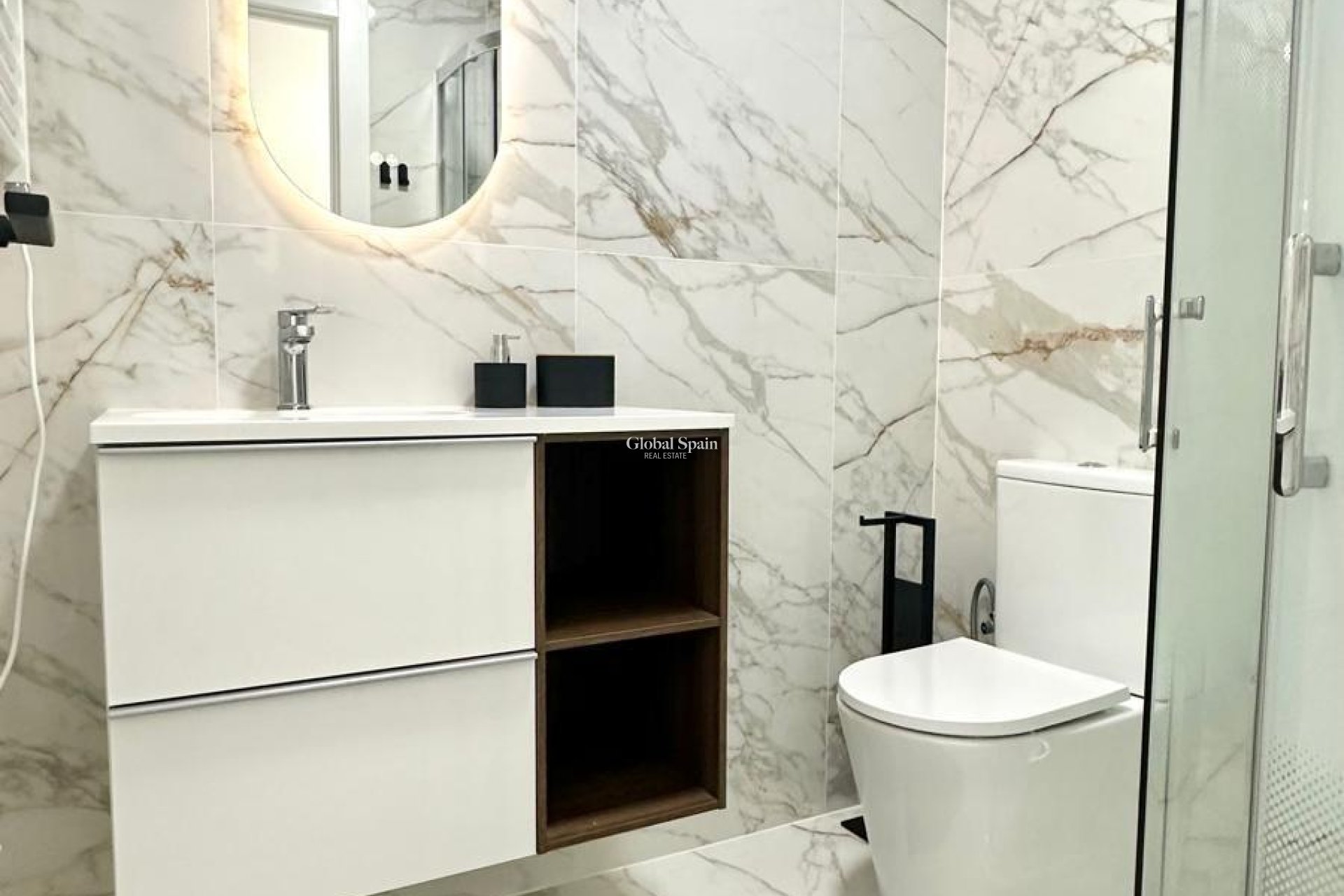 Resale - APARTMENT -
TORREVIEJA - Playa del Cura