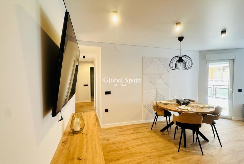 Resale - APARTMENT -
TORREVIEJA - Playa del Cura