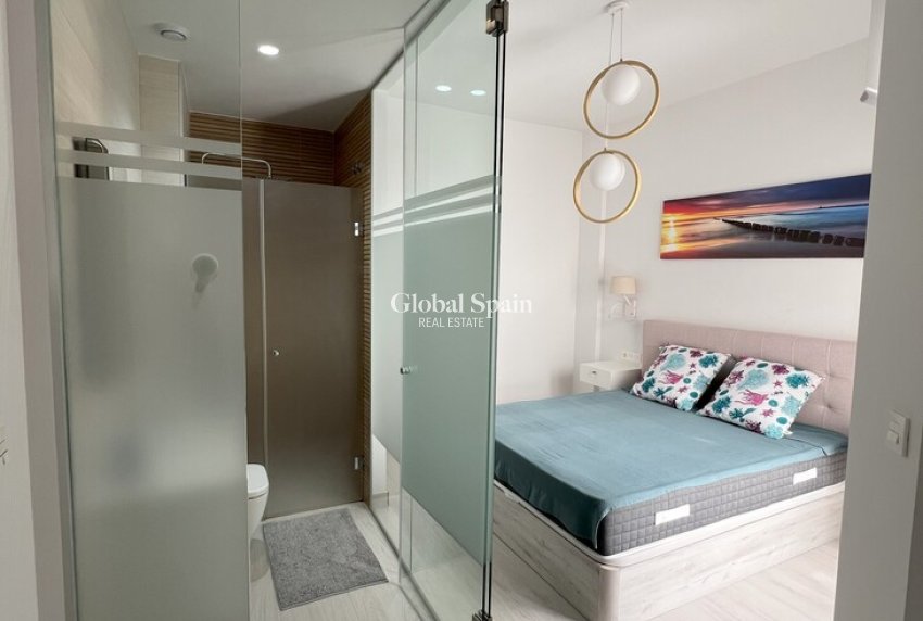 Resale - APARTMENT -
TORREVIEJA - Playa del Cura